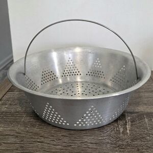 Vintage Strainer Colander Aluminum with Wire Handled 10"×3.5" SEE PICTURES.